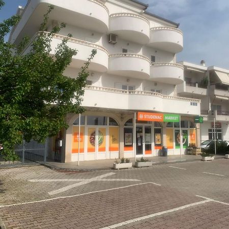 Apartments Nevistic 珀德垂那 外观 照片