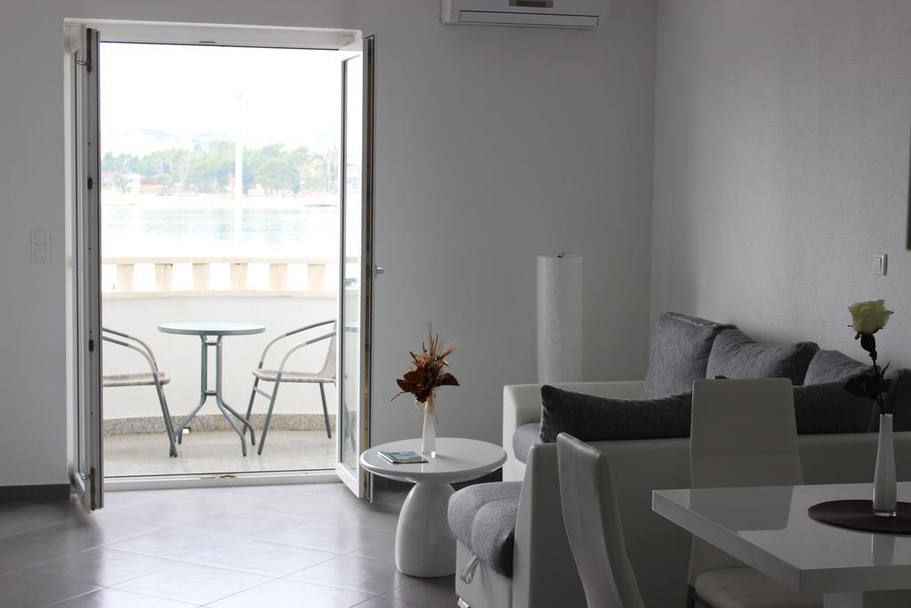 Apartments Nevistic 珀德垂那 外观 照片